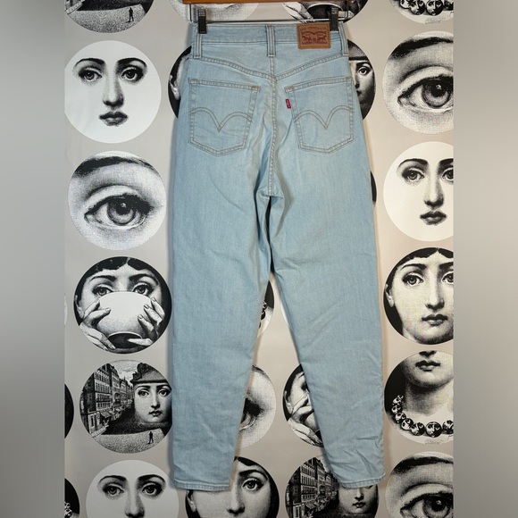 Levi’s Light Blue High Waisted Taper Denim Jeans, Sz 24 (W24 x L27) - Picture 3 of 11